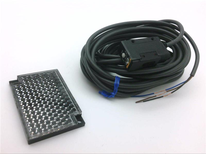 OMRON E3S-AR81
