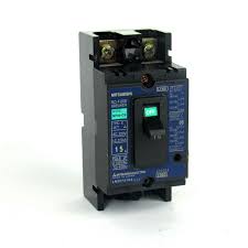 NF30-SS-3P-15A par MITSUBISHI