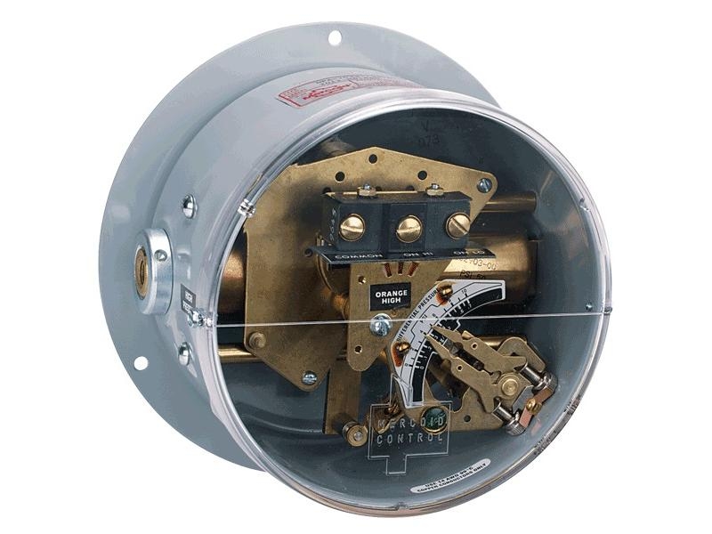 DWYER DPA-7033-153-61