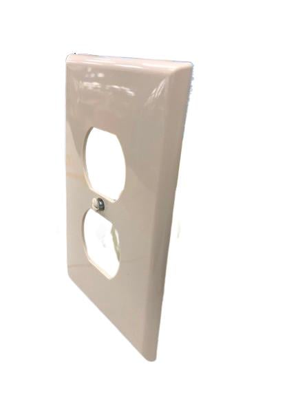 LEVITON M56-PJ8-TM