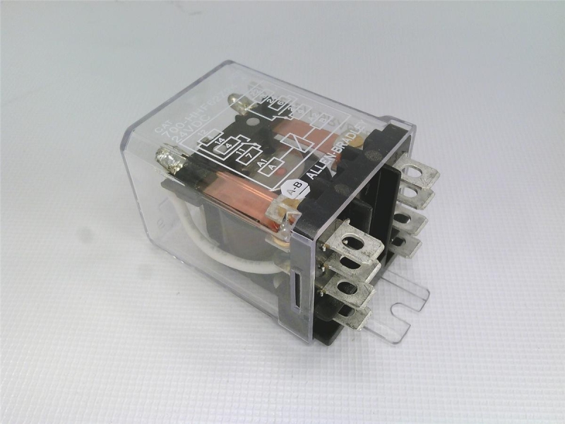 ALLEN BRADLEY 700-HHF62Z24