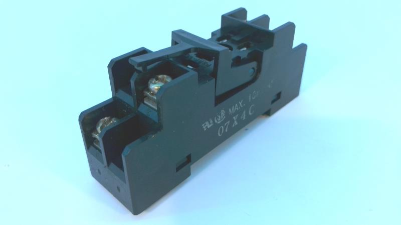 OMRON P2RF-05