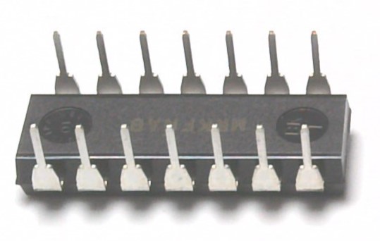 MAXIM INTEGRATED PRODUCTS DG304ACJ+