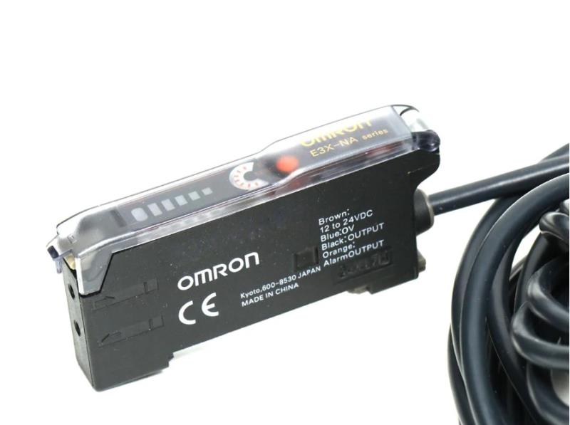 OMRON E3X-SD11 2M