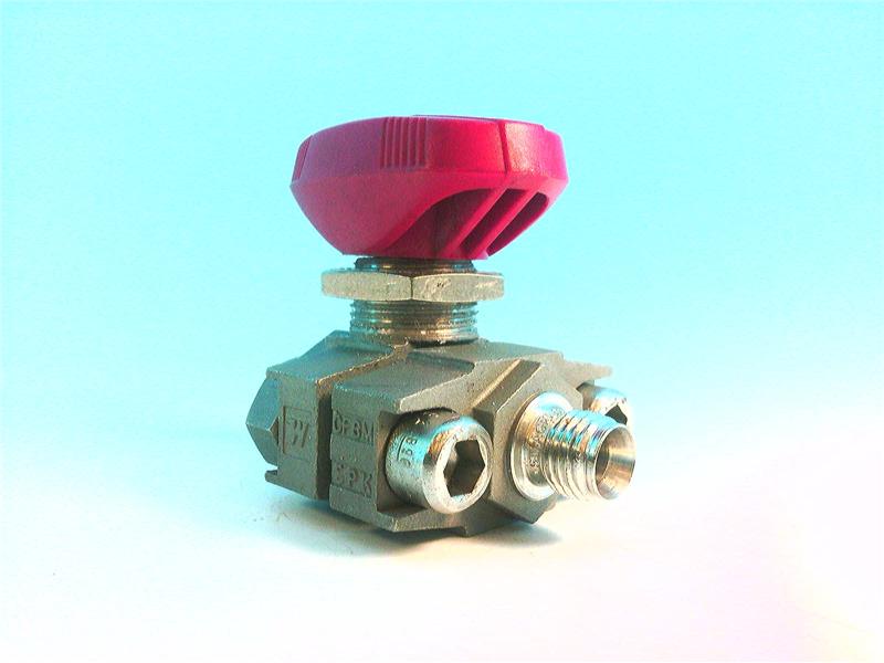 SWAGELOK SS-33VS4-RD