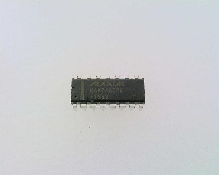 MAXIM INTEGRATED PRODUCTS MAX743CPE+