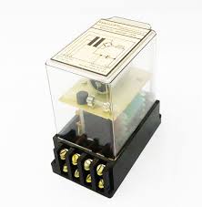 BALLUFF BES 516-704