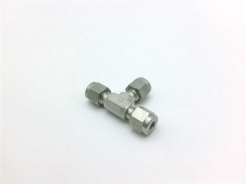 SWAGELOK SS-300-3