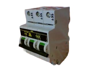 ME83S-C40 par EEC AEG