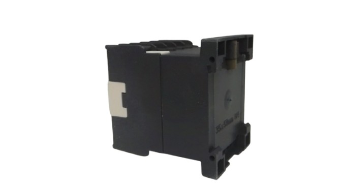 SCHNEIDER ELECTRIC LC1K0610F7