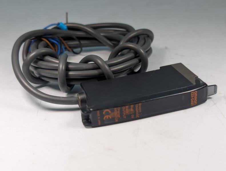 OMRON E3X-DA51