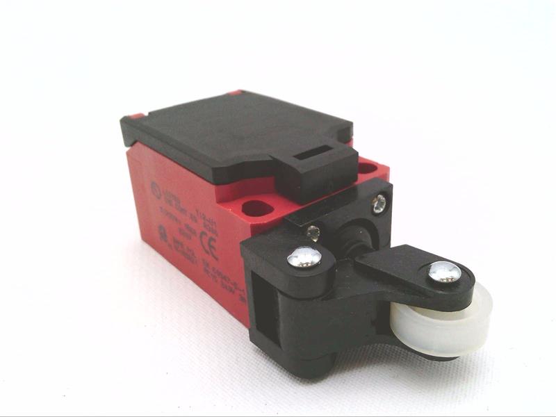 608.8121.015 por BERNSTEIN AG