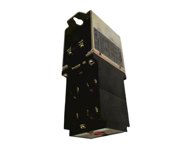 ALLEN BRADLEY 700DC-PH400Z24