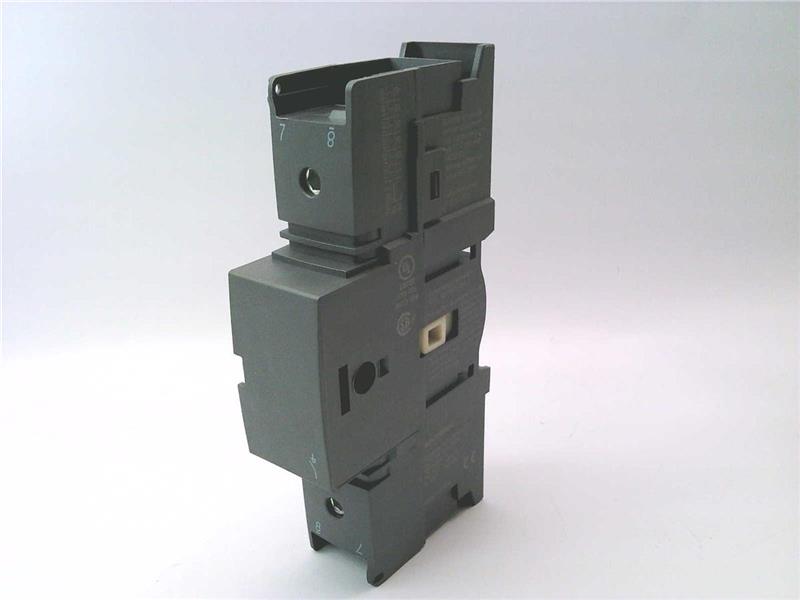 22001010 por SOCOMEC