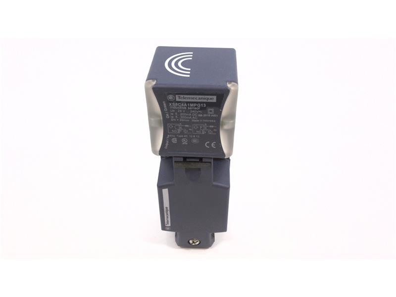 TELEMECANIQUE SENSORS XS8C4A1MPG13