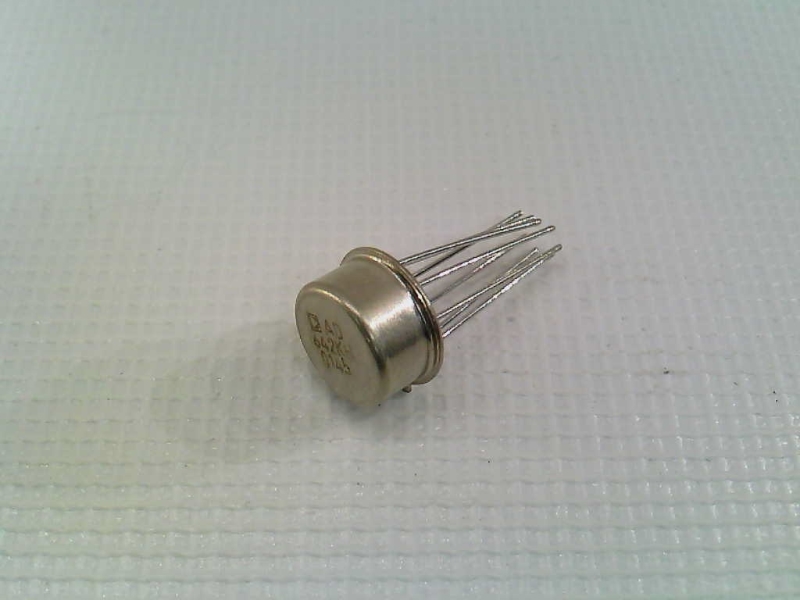 ANALOG DEVICES AD642KH