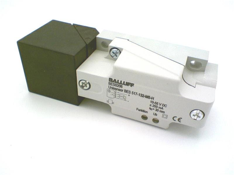 BALLUFF BES 517-132-M5-H