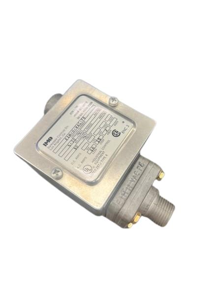 BARKSDALE E1H-H-VAC-P6