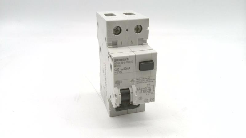 SIEMENS 5SU13567KK20