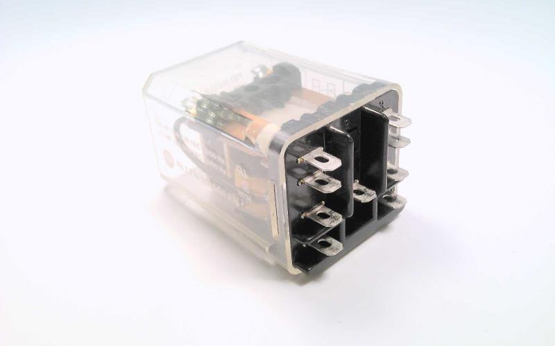 ALLEN BRADLEY 700-HJ32A1