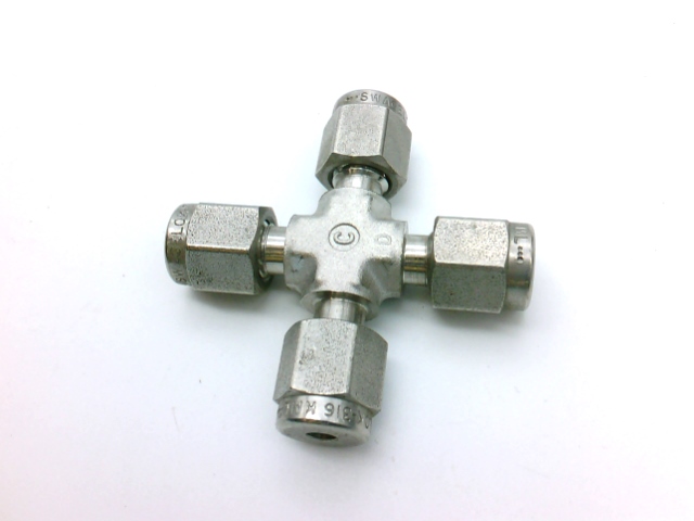 SWAGELOK SS-200-4