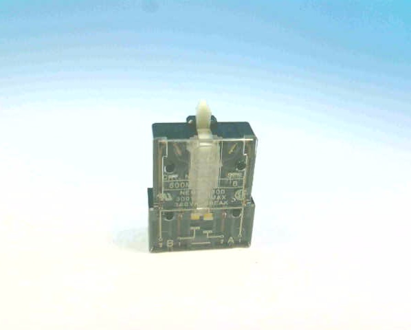 ALLEN BRADLEY 800M-XA3
