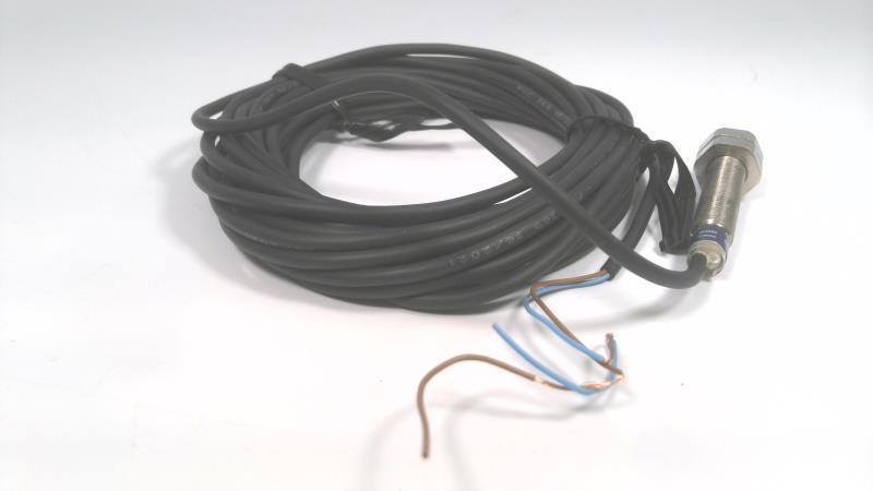 TELEMECANIQUE SENSORS XS508B1DAL5