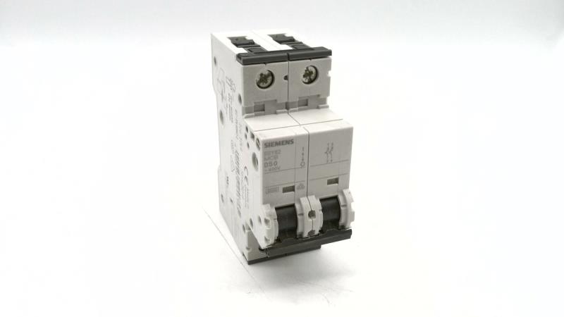 SIEMENS 5SY6-250-8