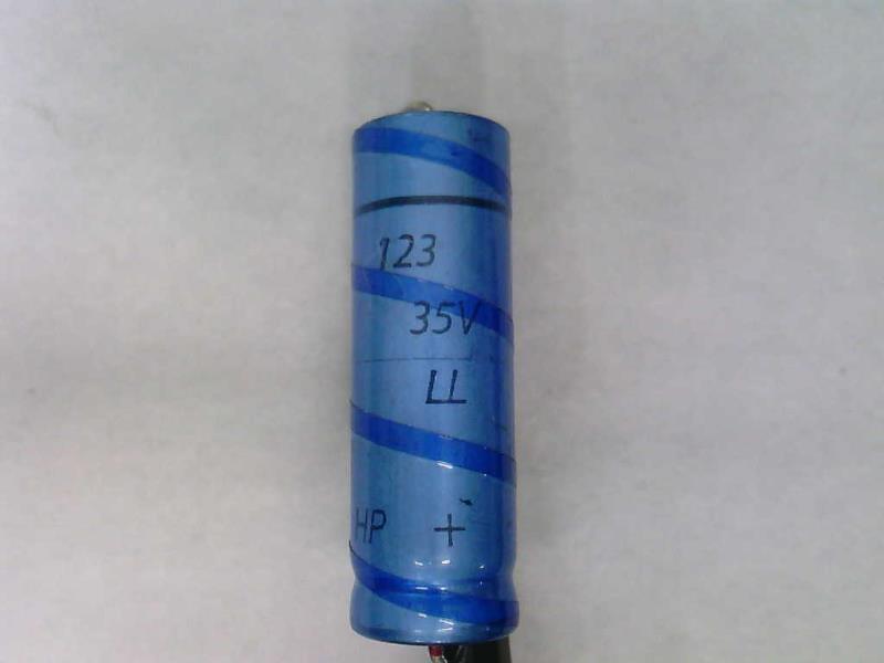 VISHAY MAL212310689E3