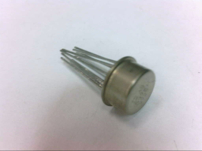 AD537KH by ANALOG DEVICES
