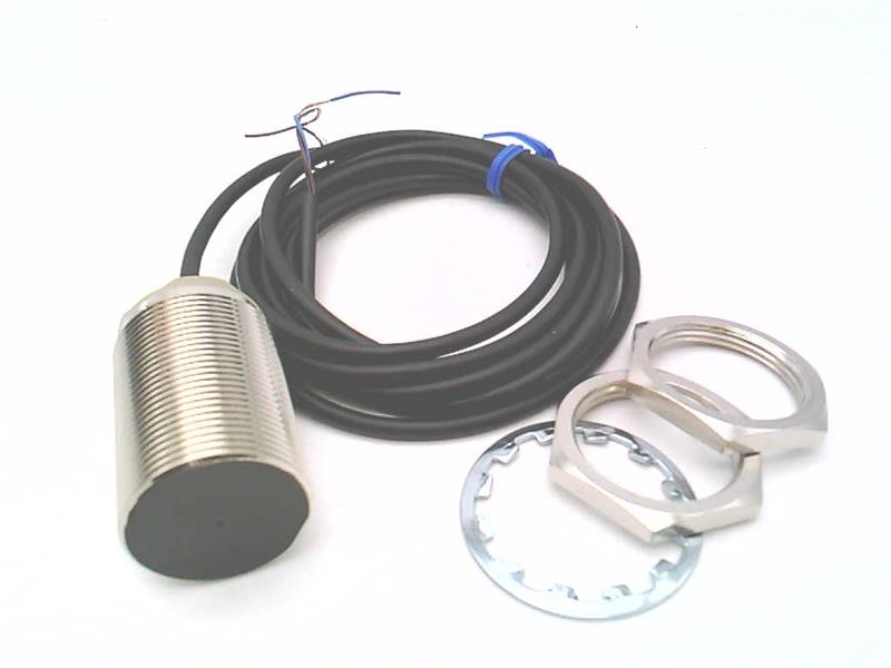 E2B-M30KS15-WP-B2 2M par OMRON