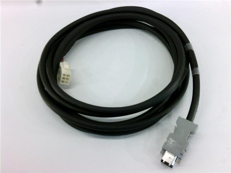 R88A-CRGB005CRE par OMRON