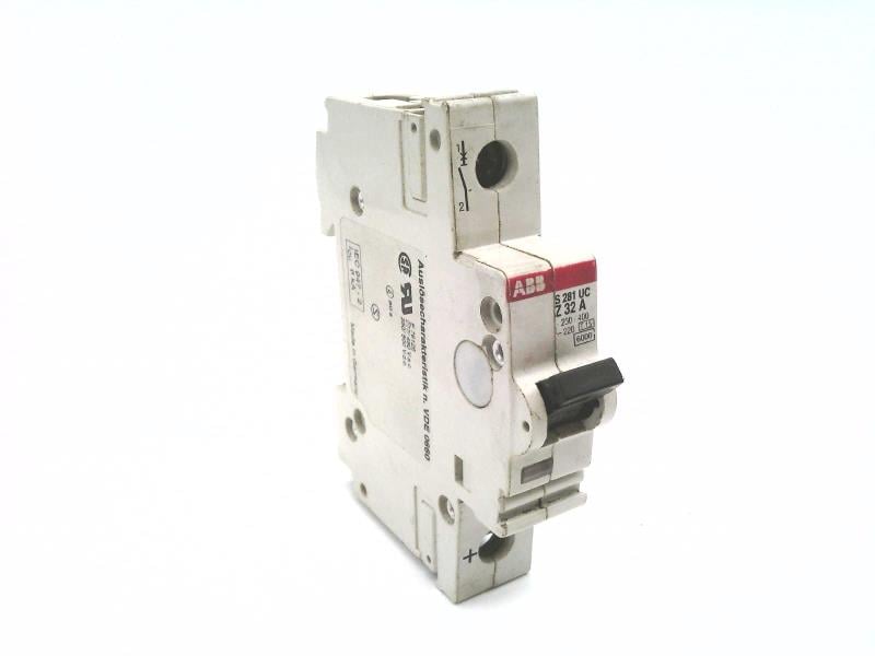 S281UC-K32 par ASEA BROWN BOVERI