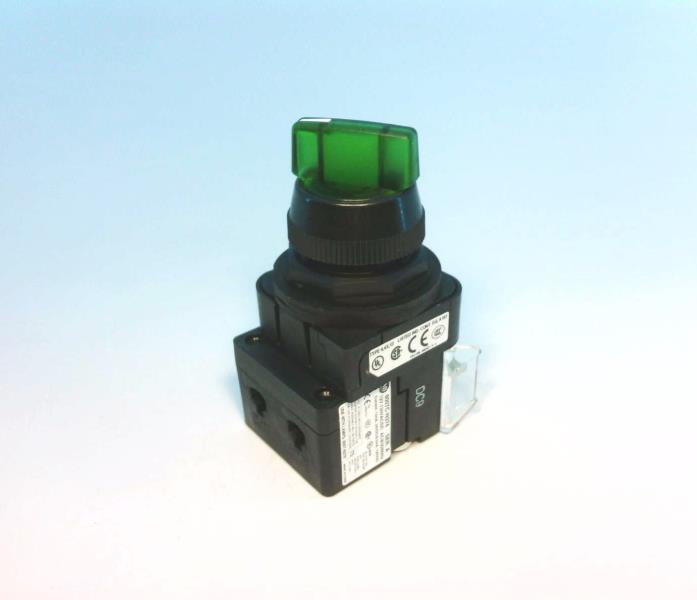 ALLEN BRADLEY 800H-2HRGH2KB6AX