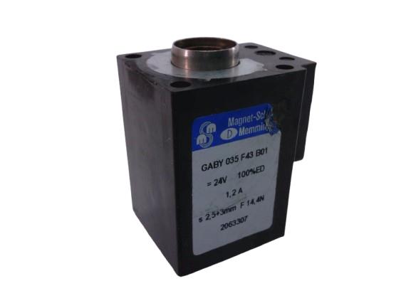 GABY-035-F43-B01 par MAGNET SCHULTZ