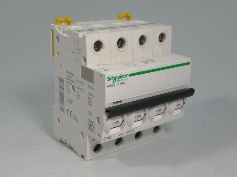 SCHNEIDER ELECTRIC A9F64440