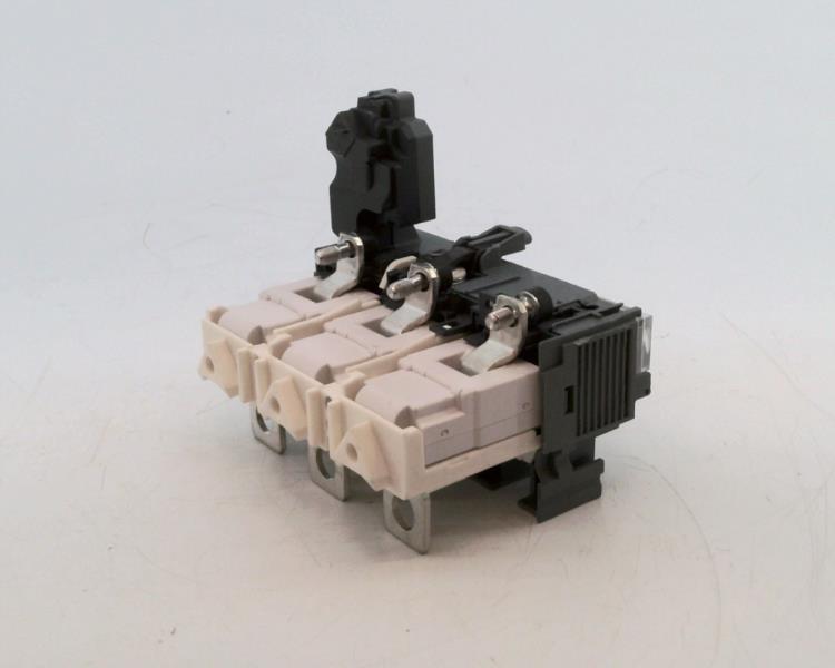 SCHNEIDER ELECTRIC LV430506