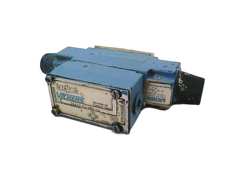 DG4V3-0C-MWB-40 por EATON CORPORATION