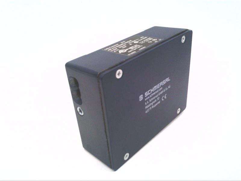 SCHMERSAL AZM 415-02/02ZPK 24VAC/DC
