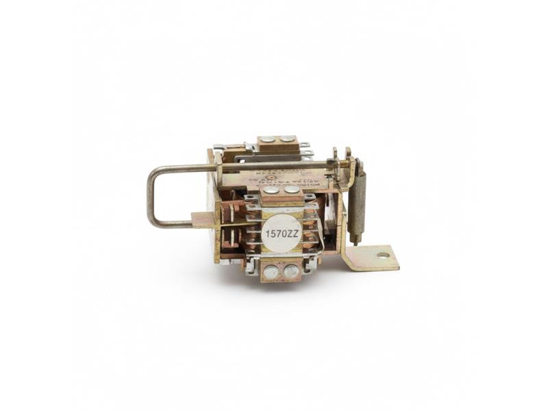 TE CONNECTIVITY PC17D