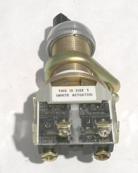 ALLEN BRADLEY 800H-HP2KB6DXXX