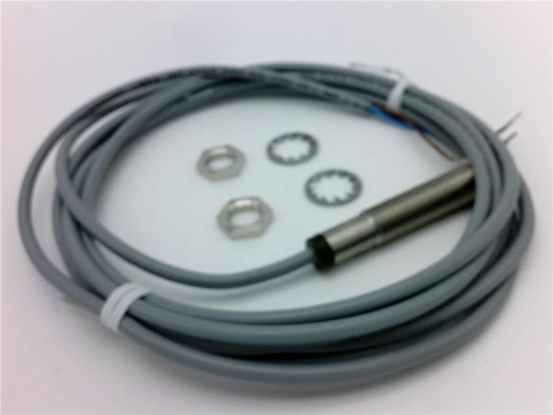 BALLUFF BES-516-329-DO-X3