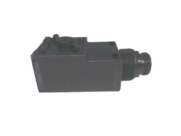 OMRON E3JU-XRM4T-MN1