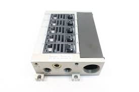 SMC VV5FS4-01T-061-04T