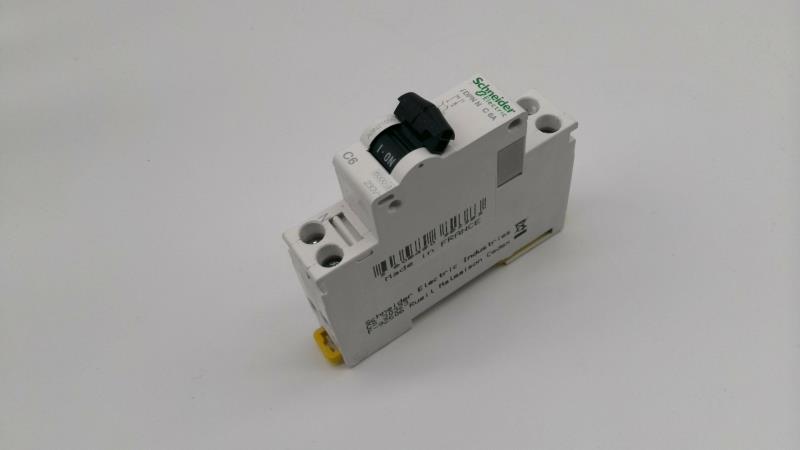 SCHNEIDER ELECTRIC A9N21555