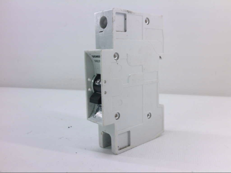 SIEMENS 5SQ2104-7