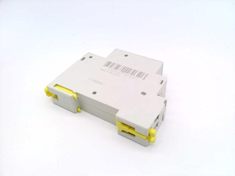 SCHNEIDER ELECTRIC A9E18032