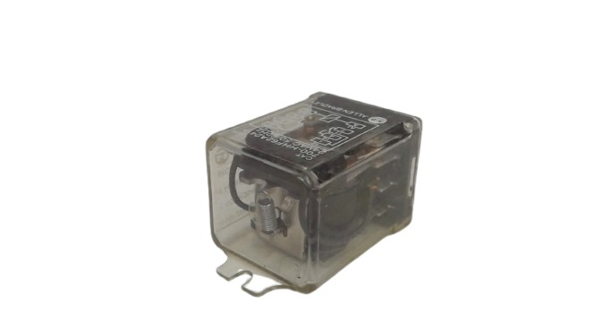 ALLEN BRADLEY 700-HHF62A24