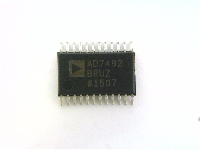 ANALOG DEVICES AD7492BRUZ