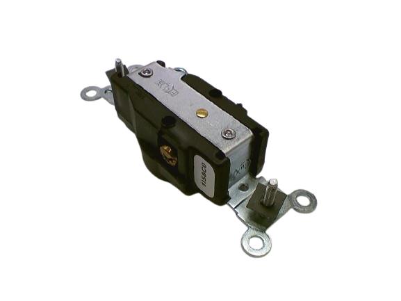 5461 Plug/Receptacle by LEVITON
